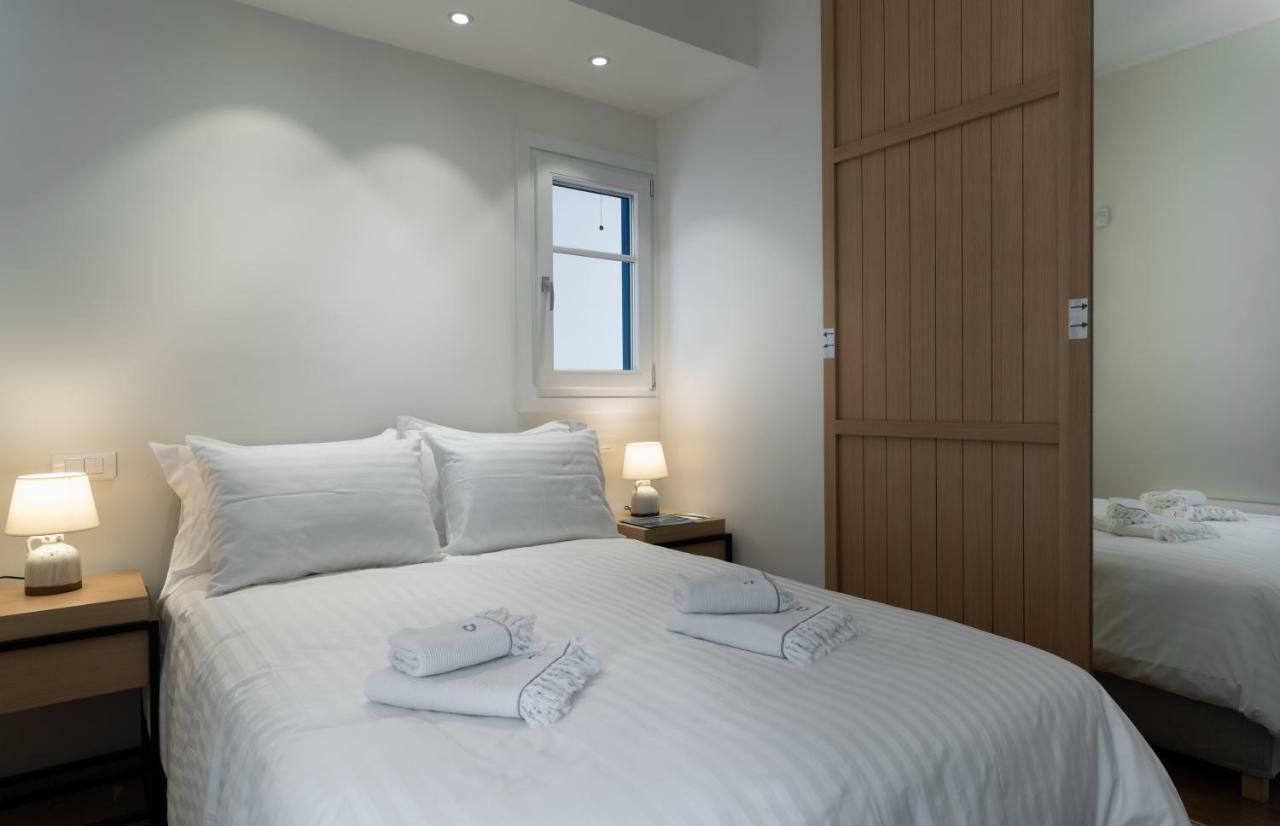 Porto Vecchio Luxury Suites Spetses Town Exterior photo