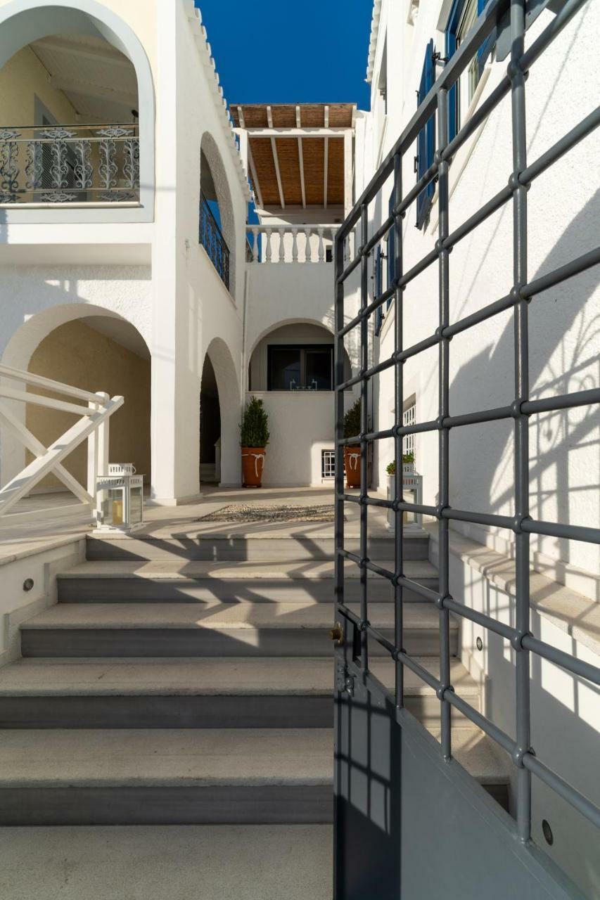 Porto Vecchio Luxury Suites Spetses Town Exterior photo