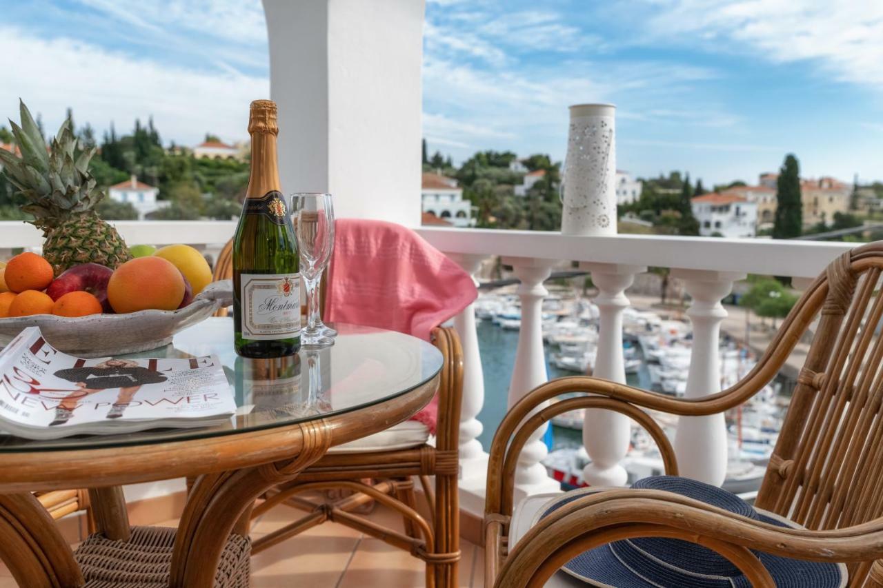 Porto Vecchio Luxury Suites Spetses Town Exterior photo