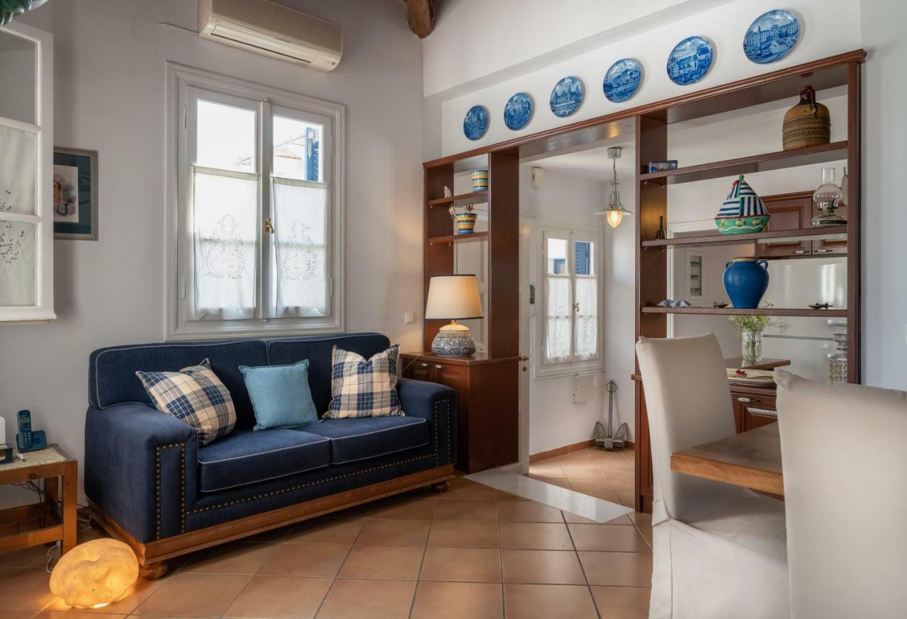 Porto Vecchio Luxury Suites Spetses Town Exterior photo